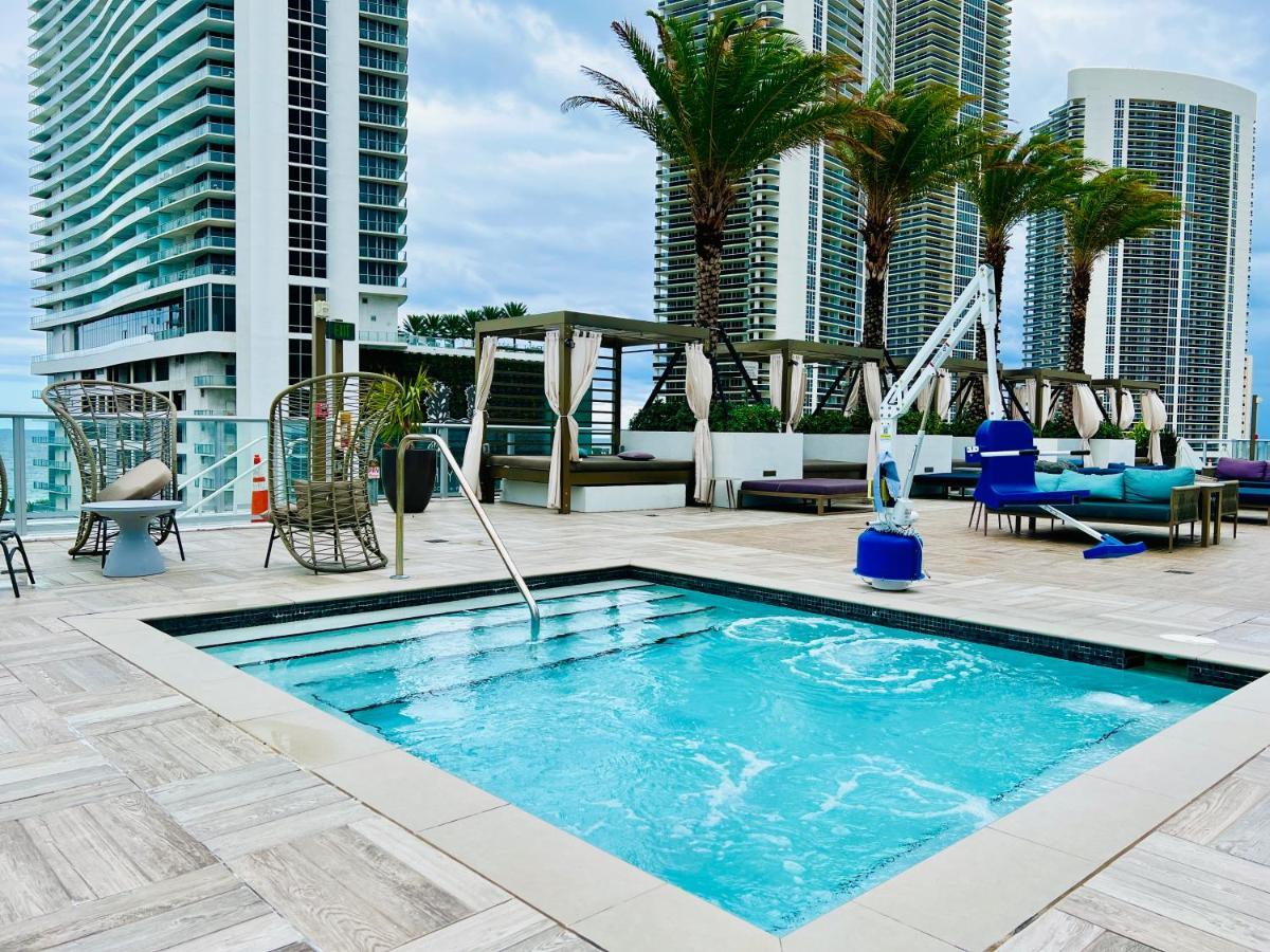 Hyde House - Luxury Waterfront 2Br 2Ba Apartment Suite With Direct Ocean View, Roof Top Pool, Resort Amenities Hollywood Kültér fotó